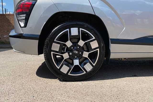 Hyundai KONA 160kW Ultimate 65kWh 5dr Auto Platinum Silver