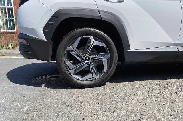 Hyundai TUCSON 1.6 TGDi Hybrid 230 Premium 5dr 2WD Auto