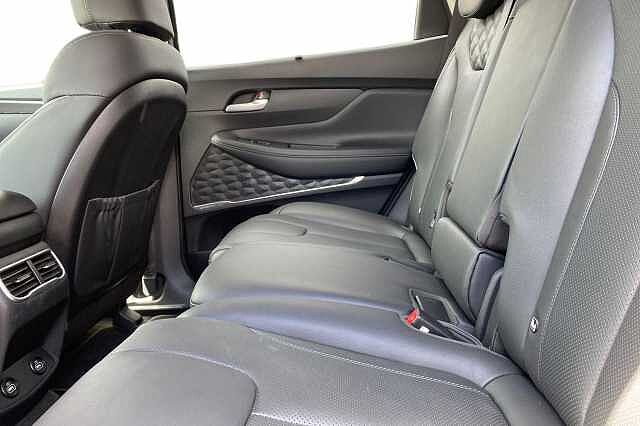 Hyundai SANTA FE 1.6 TGDi Hybrid Ultimate 5dr 4WD Auto