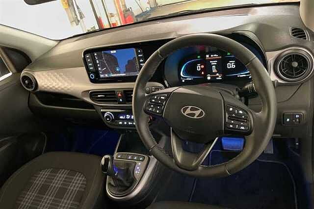 Hyundai I10 1.2 Premium Hatchback 5dr Petrol Auto Euro 6 (s/s) (79 ps) Meta Blue