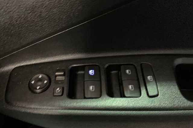 Hyundai I10 1.2 Premium Hatchback 5dr Petrol Auto Euro 6 (s/s) (79 ps) Meta Blue