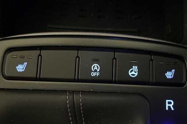 Hyundai i10 1.2 Premium Hatchback 5dr Petrol Auto Euro 6 (s/s) (79 ps)