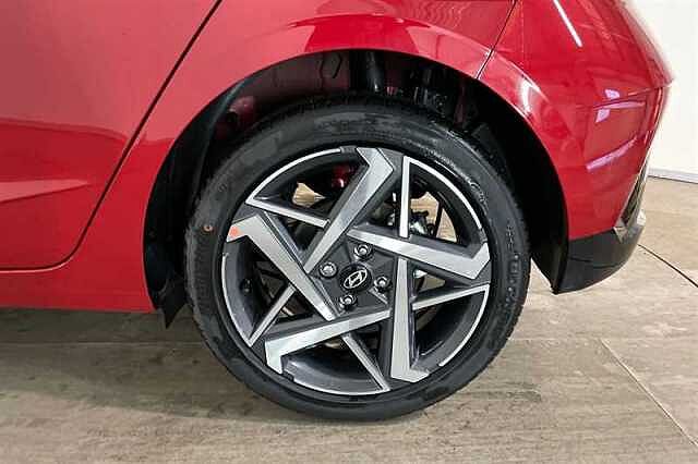 Hyundai I20 1.0 T-GDi Tech Line Hatchback 5dr Petrol DCT Euro 6 (s/s) (90 ps) Dragon Red