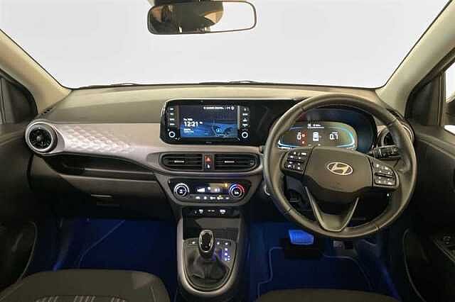 Hyundai I10 1.0 Premium Hatchback 5dr Petrol Auto Euro 6 (s/s) (63 ps) Black