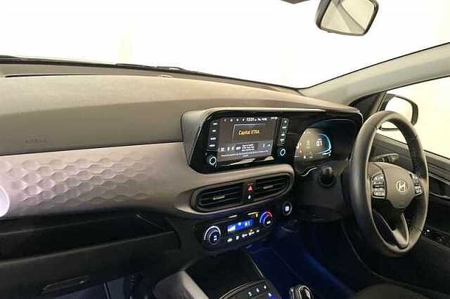 Hyundai I10 1.0 Premium Hatchback 5dr Petrol Auto Euro 6 (s/s) (63 ps) Black