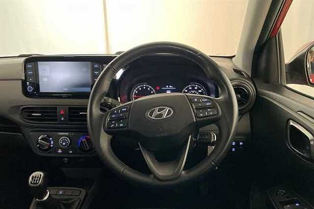 Hyundai I10 1.0 SE Connect Hatchback 5dr Petrol Manual Euro 6 (s/s) (67 ps) Red