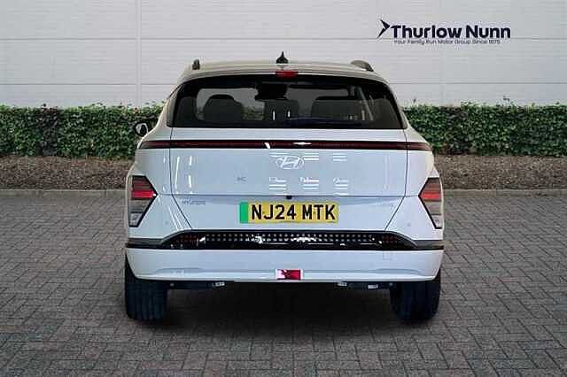 Hyundai KONA 65.4kWh Advance SUV 5dr Electric Auto (218 ps) White