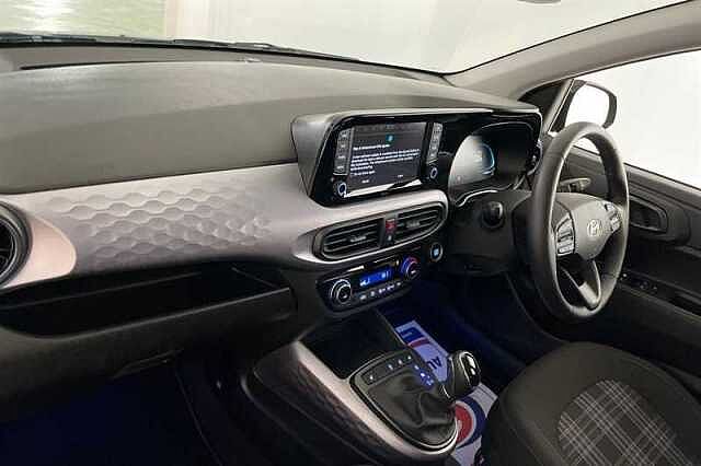 Hyundai i10 1.2 Premium Hatchback 5dr Petrol Auto Euro 6 (s/s) (79 ps)
