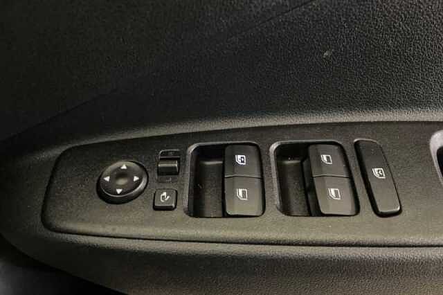 Hyundai i10 1.0 Premium Hatchback 5dr Petrol Auto Euro 6 (s/s) (63 ps)