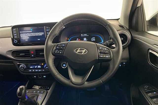 Hyundai i10 1.2 Premium Hatchback 5dr Petrol Auto Euro 6 (s/s) (79 ps)