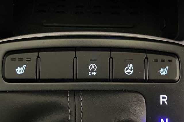 Hyundai i10 1.2 Premium Hatchback 5dr Petrol Auto Euro 6 (s/s) (79 ps)