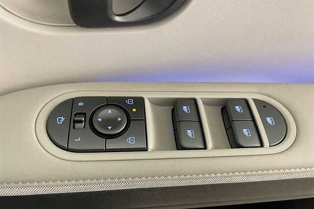 Hyundai IONIQ 5 84kWh Ultimate Hatchback 5dr Electric Auto (228 ps) Blue
