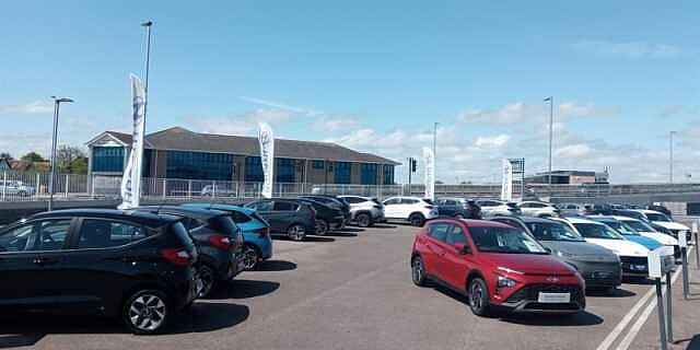 Hyundai I10 1.0 Premium Hatchback 5dr Petrol Auto Euro 6 (s/s) (67 ps) Black