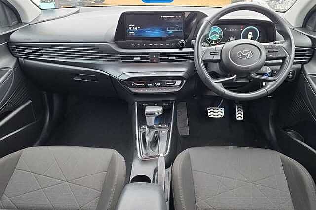 Hyundai BAYON 1.0 T-GDi MHEV Premium SUV 5dr Petrol Hybrid DCT Euro 6 (s/s) (100 ps) White