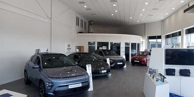 Hyundai I10 1.0 Premium Hatchback 5dr Petrol Auto Euro 6 (s/s) (67 ps) Blue