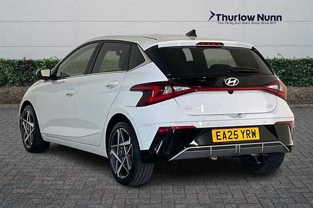 Hyundai I20 1.0 T-GDi Premium Hatchback 5dr Petrol DCT Euro 6 (s/s) (100 ps) White