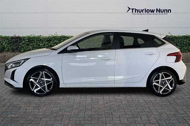 Hyundai I20 1.0 T-GDi Premium Hatchback 5dr Petrol DCT Euro 6 (s/s) (100 ps) White