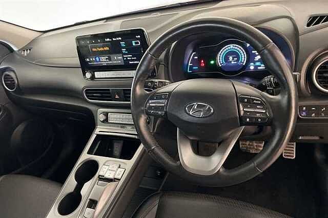 Hyundai KONA 64kWh Premium SE SUV 5dr Electric Auto (7kW Charger) (204 ps) Red