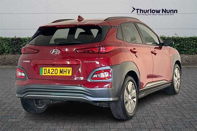 Hyundai KONA 64kWh Premium SE SUV 5dr Electric Auto (7kW Charger) (204 ps) Red
