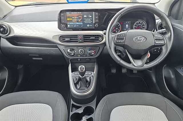 Hyundai I10 1.0 Premium Hatchback 5dr Petrol Manual Euro 6 (s/s) (67 ps) White