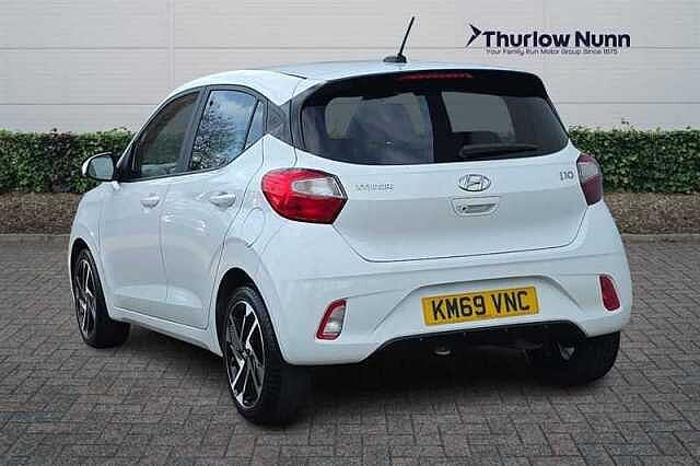 Hyundai I10 1.0 Premium Hatchback 5dr Petrol Manual Euro 6 (s/s) (67 ps) White