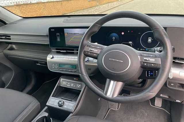 Hyundai KONA 48.4kWh Advance SUV 5dr Electric Auto (156 ps) Ultimate Red