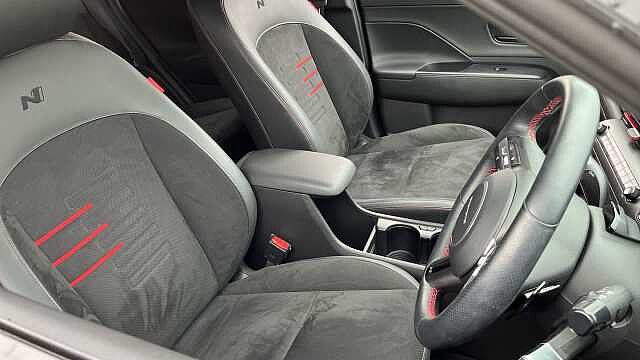 Hyundai KONA ELECTRIC KONA 160kW N Line S 65kWh 5dr Auto SUV Shimmering Silver (2TR)