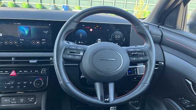 Hyundai TUCSON 1.6T Plug-in Hybrid N Line 5dr Auto Abyss Black