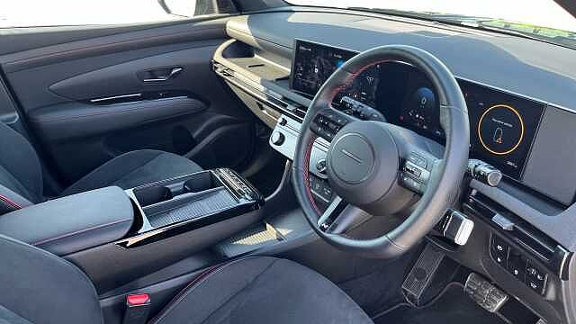 Hyundai TUCSON 1.6T Plug-in Hybrid N Line 5dr Auto Abyss Black