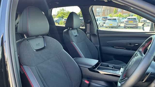 Hyundai TUCSON 1.6T Plug-in Hybrid N Line 5dr Auto Abyss Black