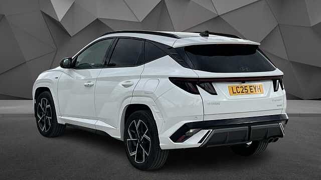 Hyundai TUCSON HYBRID 1.6T Hybrid HEV N Line S 5dr Auto White