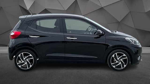 Hyundai I10 I10 PREMIUM 1.0 67PS AMT MY24 PHANTOM BLACK