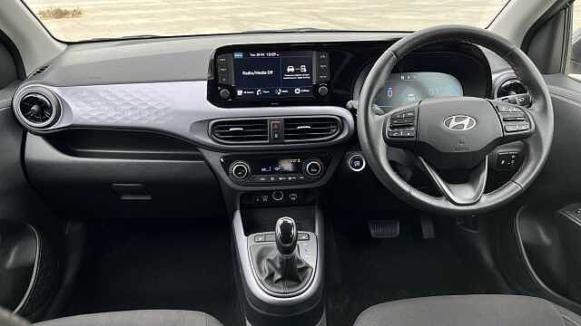 Hyundai I10 I10 PREMIUM 1.0 67PS AMT MY24 PHANTOM BLACK