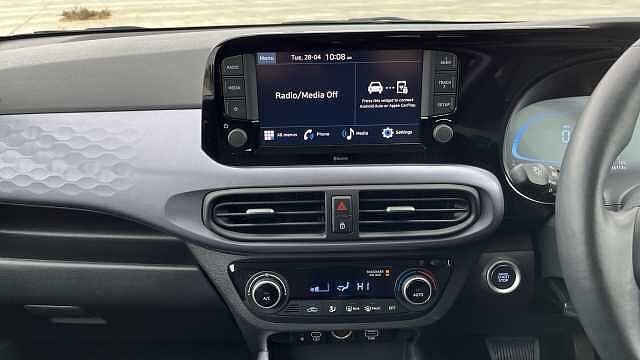 Hyundai I10 I10 PREMIUM 1.0 67PS AMT MY24 PHANTOM BLACK