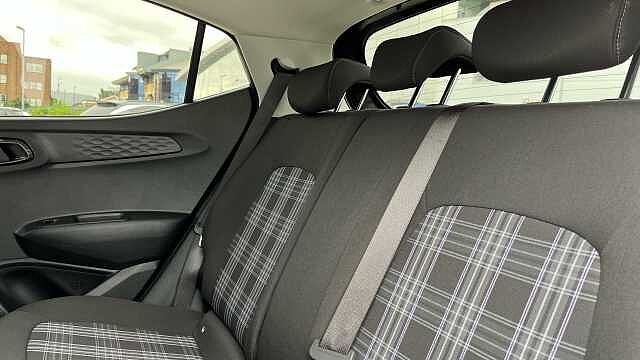 Hyundai I10 I10 PREMIUM 1.0 67PS AMT MY24 PHANTOM BLACK