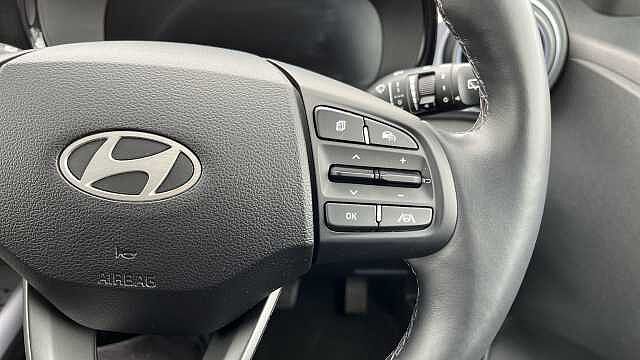 Hyundai I10 I10 PREMIUM 1.0 67PS AMT MY24 PHANTOM BLACK