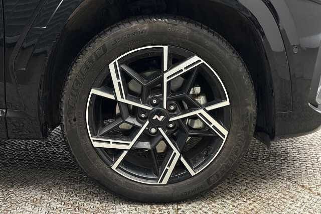 Hyundai TUCSON 1.6T Hybrid N Line S 5dr Auto Black