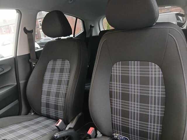 Hyundai i10 1.2 Premium Euro 6 (s/s) 5dr