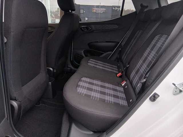 Hyundai i10 1.2 Premium Euro 6 (s/s) 5dr