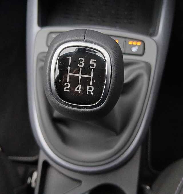 Hyundai i10 1.2 Premium Euro 6 (s/s) 5dr