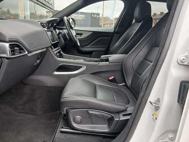 Jaguar F-PACE 2.0 D180 R-Sport Auto AWD Euro 6 (s/s) 5dr