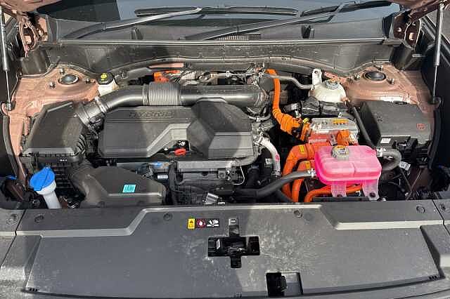 Hyundai SANTA FE 1.6 TGDi Hybrid Calligraphy 5dr Auto **SIDE STEPS FITTED**