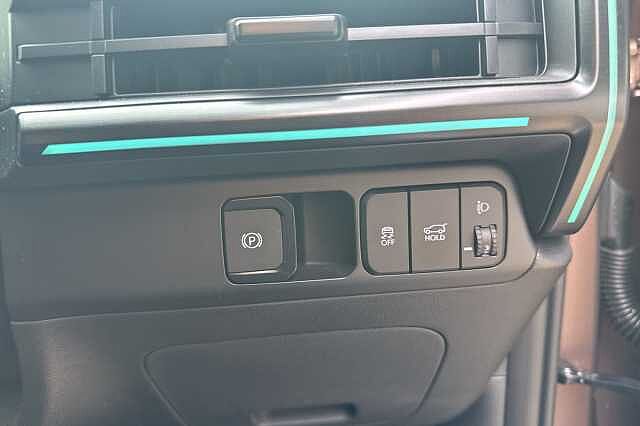 Hyundai SANTA FE 1.6 TGDi Hybrid Calligraphy 5dr Auto **SIDE STEPS FITTED**