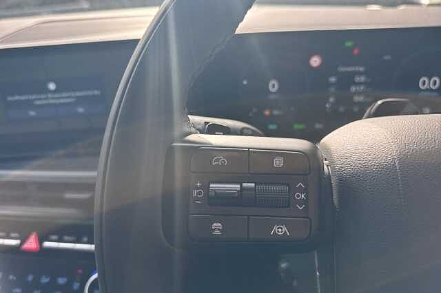 Hyundai SANTA FE 1.6 TGDi Hybrid Calligraphy 5dr Auto **SIDE STEPS FITTED**