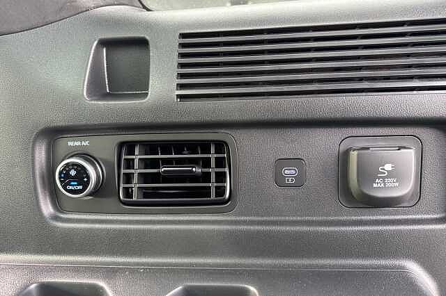 Hyundai SANTA FE 1.6 TGDi Hybrid Calligraphy 5dr Auto **SIDE STEPS FITTED**