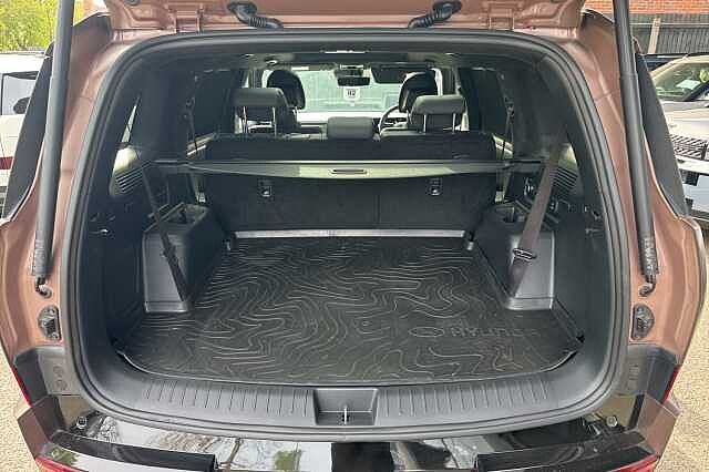 Hyundai SANTA FE 1.6 TGDi Hybrid Calligraphy 5dr Auto **SIDE STEPS FITTED**