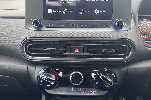 Hyundai KONA 1.0 TGDi 48V MHEV SE Connect 5dr Black