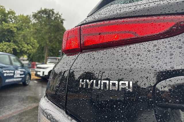 Hyundai KONA 1.0 TGDi 48V MHEV SE Connect 5dr Black