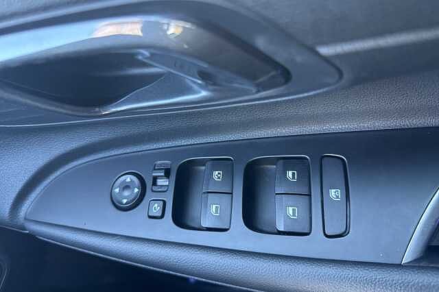 Hyundai I20 1.0T GDi Premium 5dr DCT Black