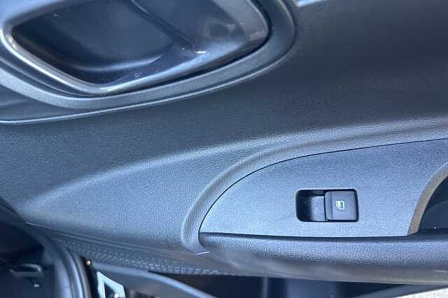 Hyundai I20 1.0T GDi Premium 5dr DCT Black